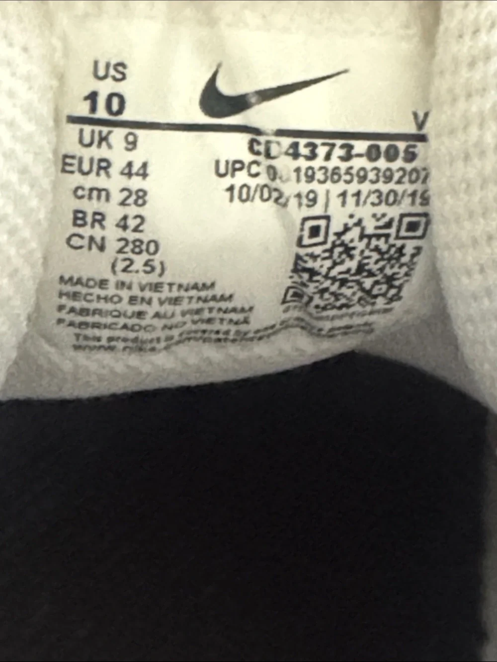 Nike Men’s Athletic Shoes in White and Black